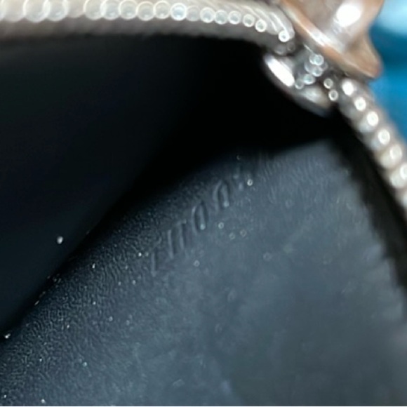 LOUIS VUITTON Monogram Empreinte Wallet - Picture 3 of 13